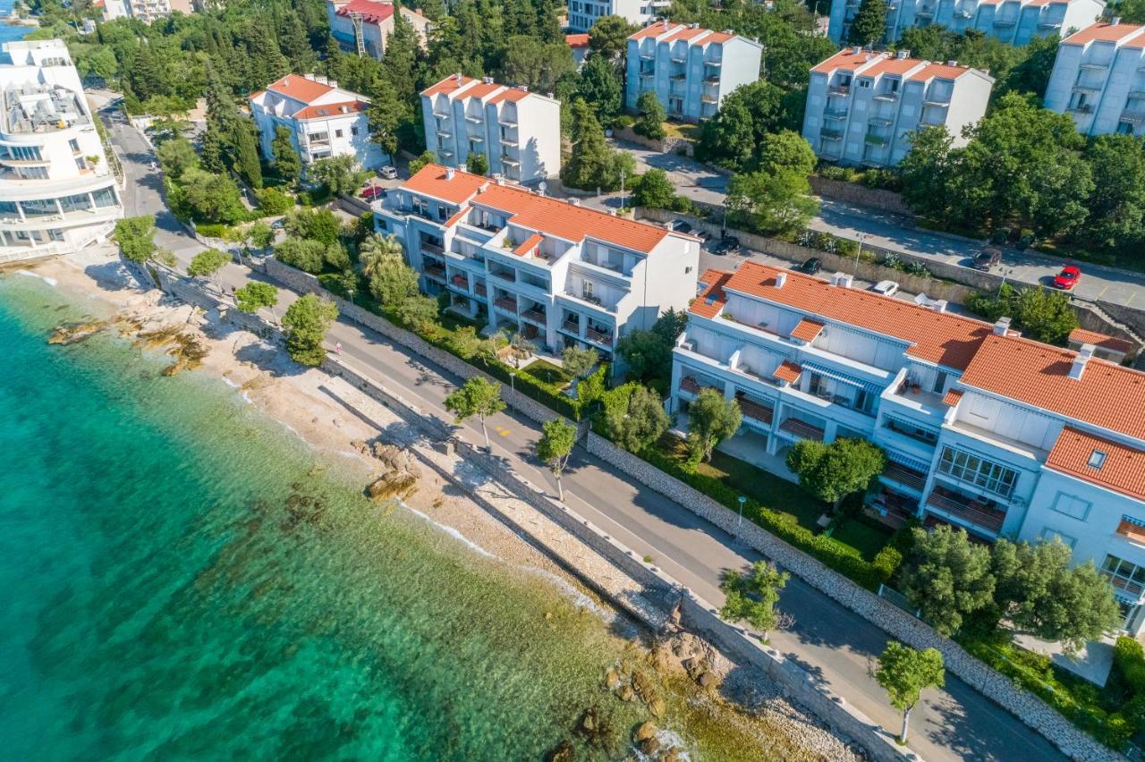 Apartmani Heta Alagic I Selce Eksteriør billede