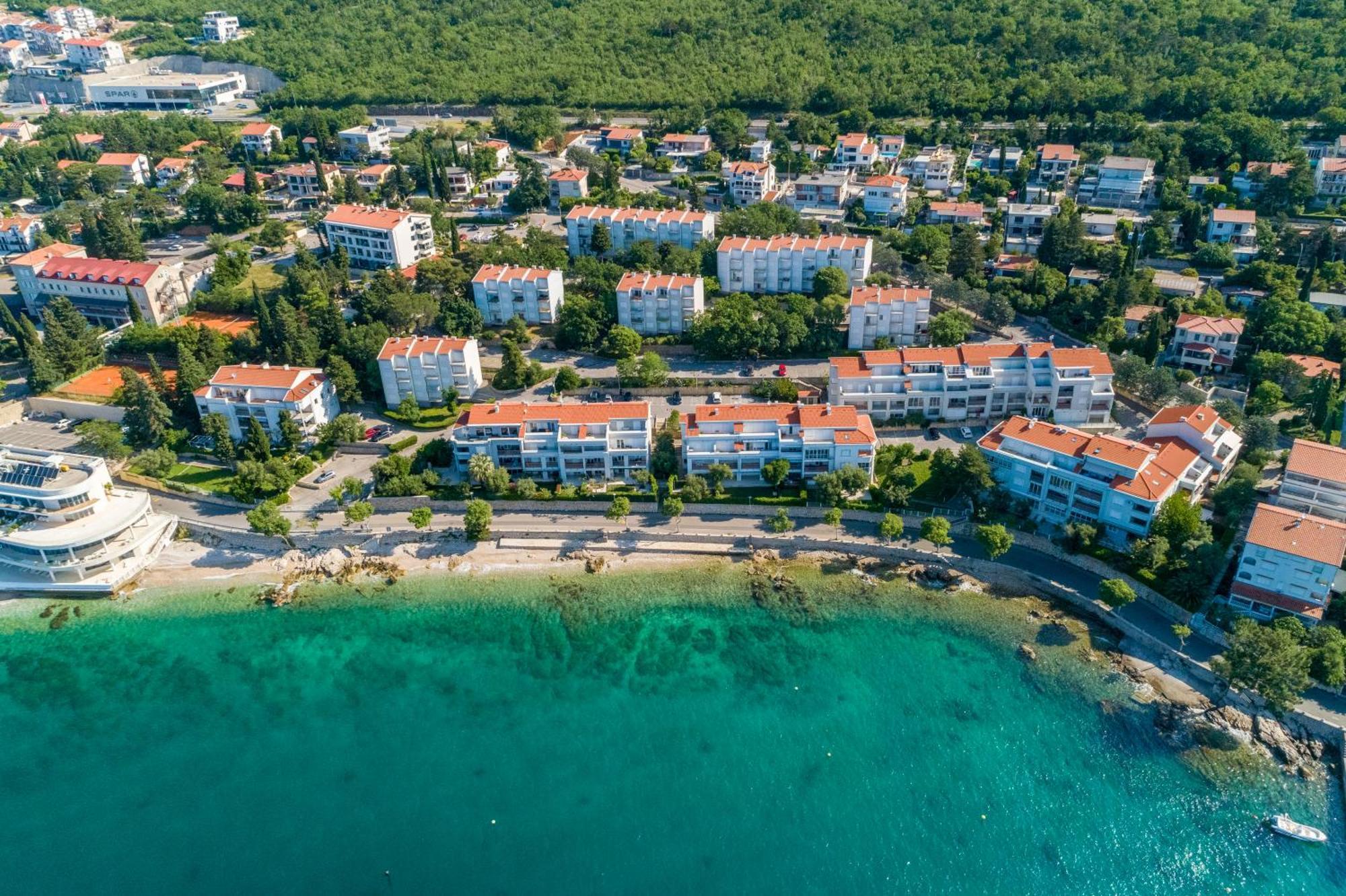 Apartmani Heta Alagic I Selce Eksteriør billede
